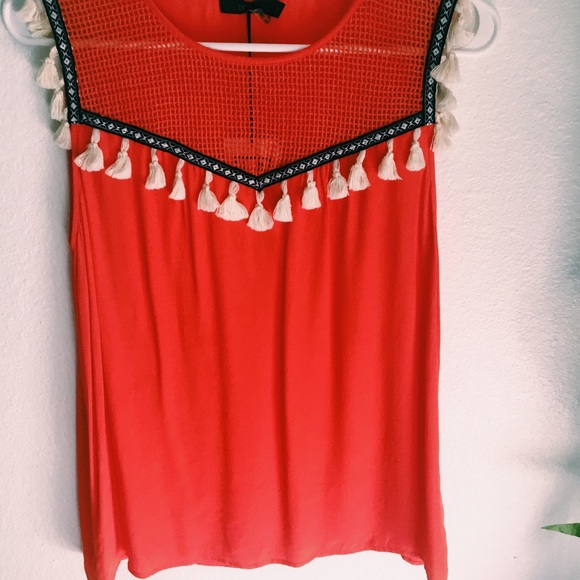NWT THML Stitchfix Tassle top - Picture 6 of 8